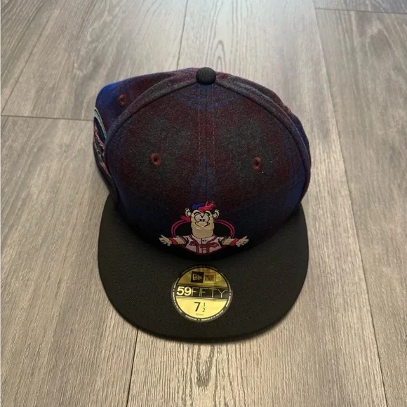 Men’s NEW ERA ATLANTA BRAVES MASCOT 59FIFTY HAT SIZE 7 1/2 Flannel New - Picture 2 of 5